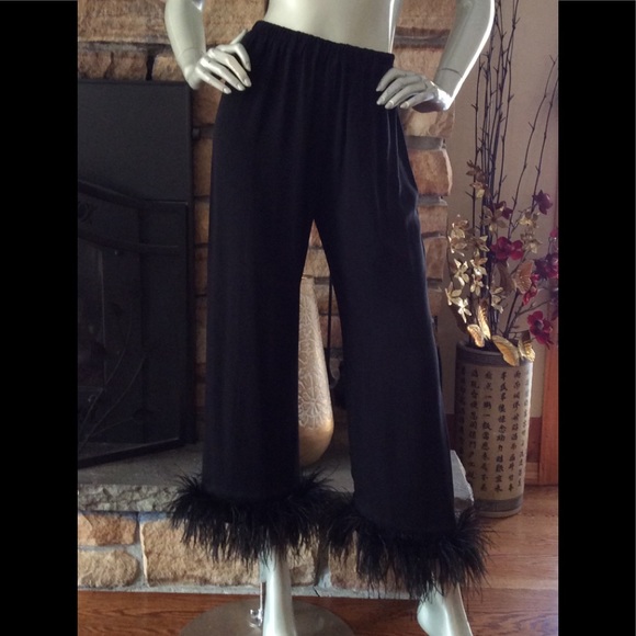 Sleeper Ostrich Trim Pajama Bottoms Size L - Picture 3 of 11